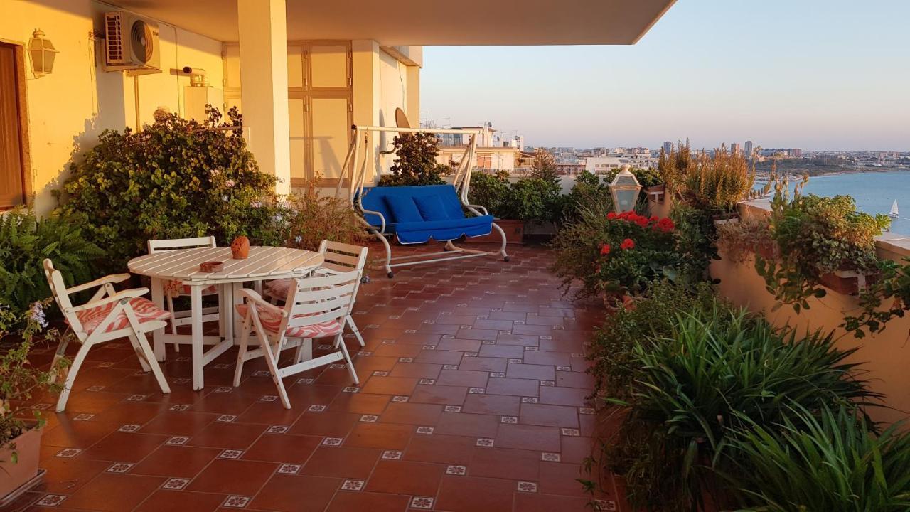 Amanda'S Panorama Apartment Taranto Exterior photo
