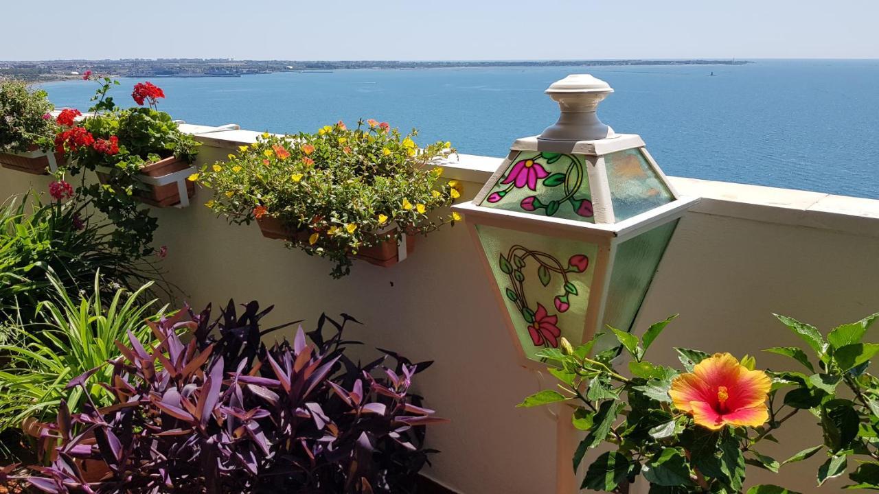 Amanda'S Panorama Apartment Taranto Exterior photo